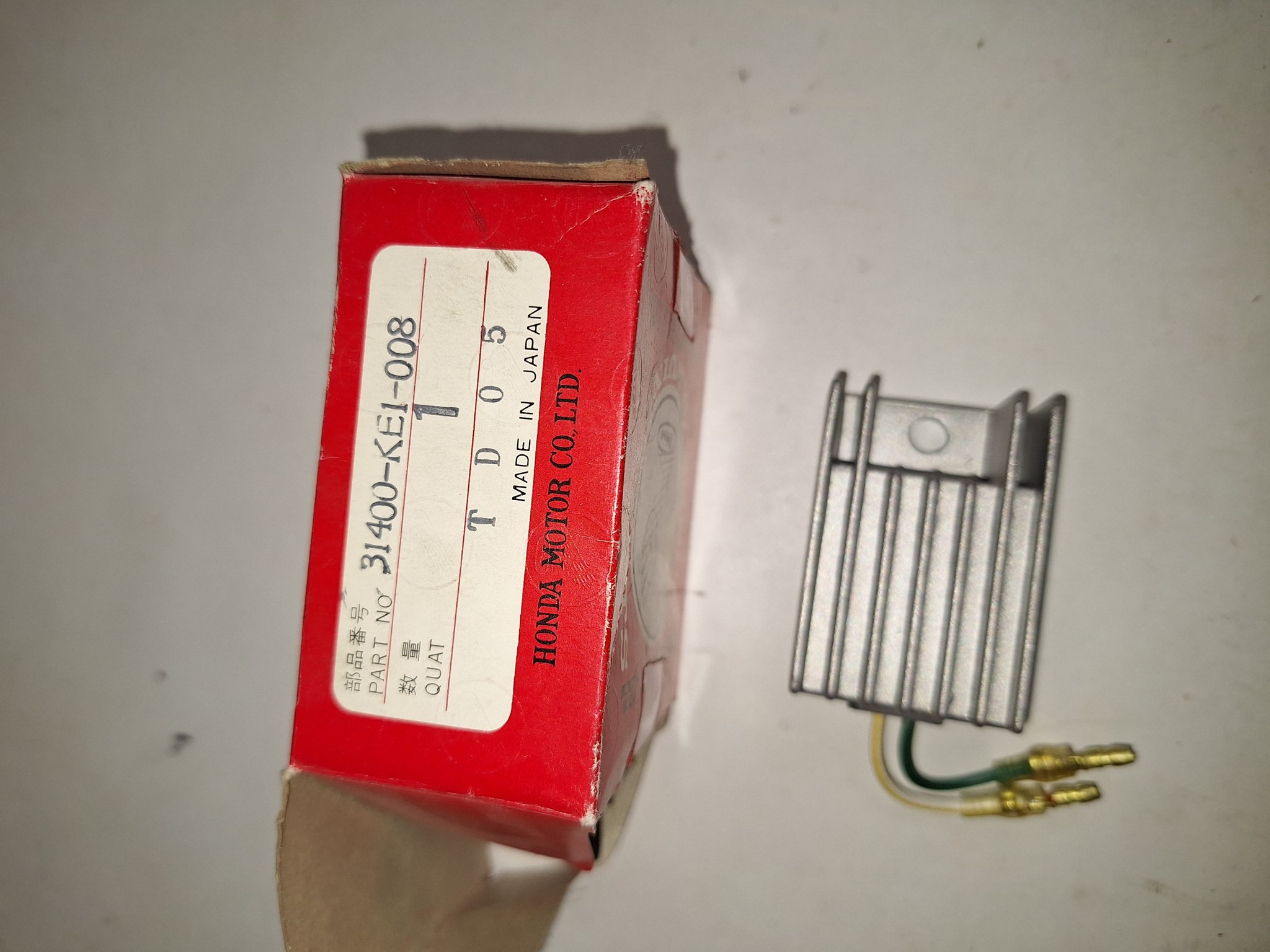 Picture of REGULATOR COMP.  31400-KE1-008